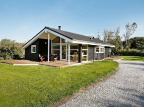 Three-Bedroom Holiday home in Vestervig 1